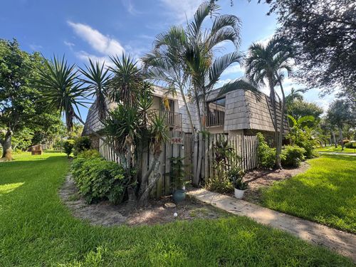 apt-c-1544 Forest Lakes Cir, WEST PALM BEACH, FL, 33406-5732 | Card Image