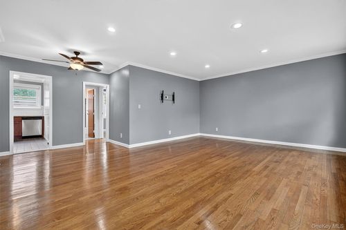 apt-a17-8 Wildwood Rd, Hartsdale, NY, 10530-1648 | Card Image