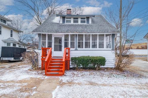 207 W Parent Ave, Royal Oak, MI, 48067-3258 | Card Image