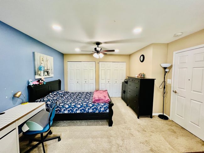 107 - 107 Pembroke Cir, Home with 3 bedrooms, 3 bathrooms and 2 parking in Lake Bluff IL | Image 26