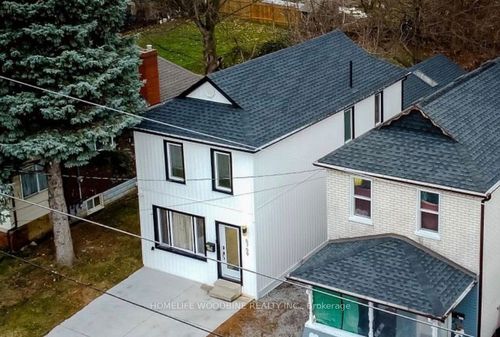 5759 Robinson St, Niagara Falls, ON, L2G2B3 | Card Image