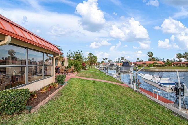 9527 Azure Cv, Condo with 3 bedrooms, 2 bathrooms and null parking in BRADENTON FL | Image 34