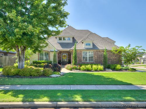 318 W 127th St S, Jenks, OK, 74037-4408 | Card Image