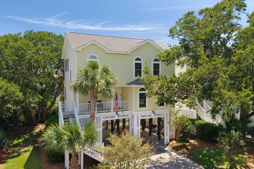 71 Fairway Dunes Ln, Isle of Palms, SC, 29451-2842 | Card Image