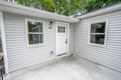 60 Westminster Dr, Shirley, NY, 11967-4318 | Card Image