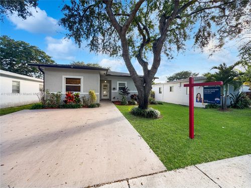 0-243 Sw 5th St, Dania Beach, FL, 33004-3939 | Card Image