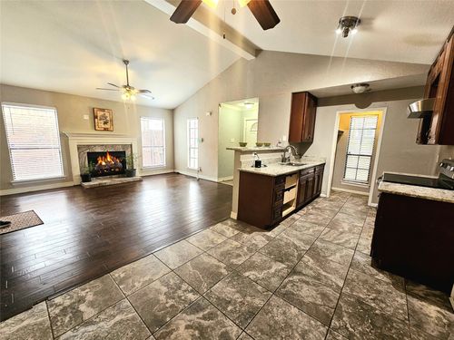 318 Teakwood Ln, Lewisville, TX, 75067-6531 | Card Image