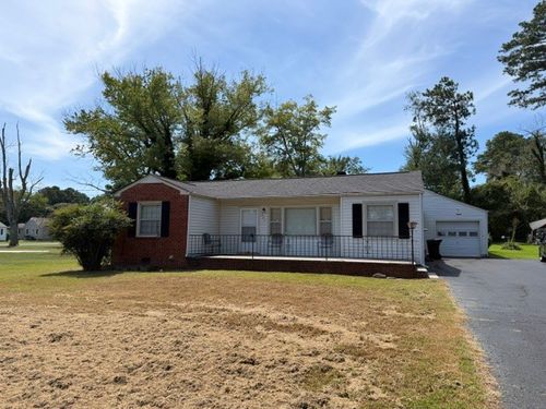903 1st Ave, Tullahoma, TN, 37388-3063 | Card Image