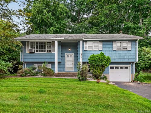 794 Brookridge Drive, Clarkstown, NY, 10989 | Card Image
