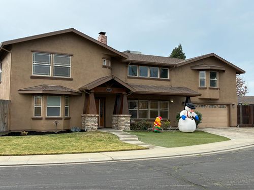 743 Bradley Pl, Manteca, CA, 95337-6637 | Card Image