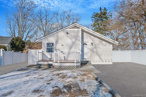46 Birch Ct, Riverhead, NY, 11901-3434 | Card Image