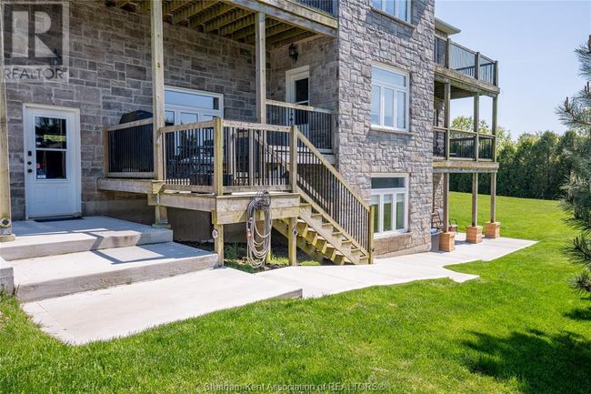 8545 Water St, House other with 5 bedrooms, 6 bathrooms and null parking in Cedar Springs ON | Image 13