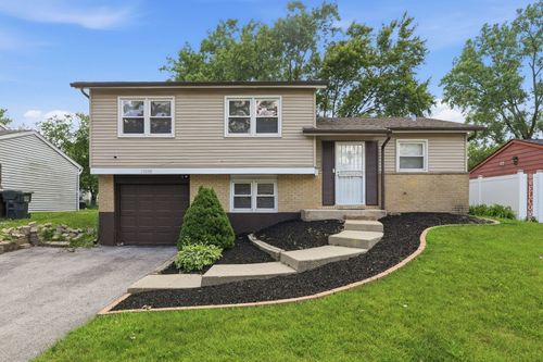 17690 Hillcrest Dr, Country Club Hills, IL, 60478-4929 | Card Image