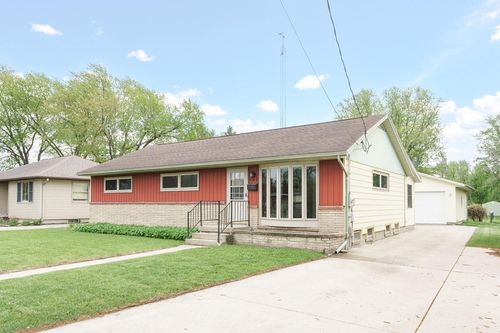 105 Clark Street, Watertown, WI, 53094 | Card Image