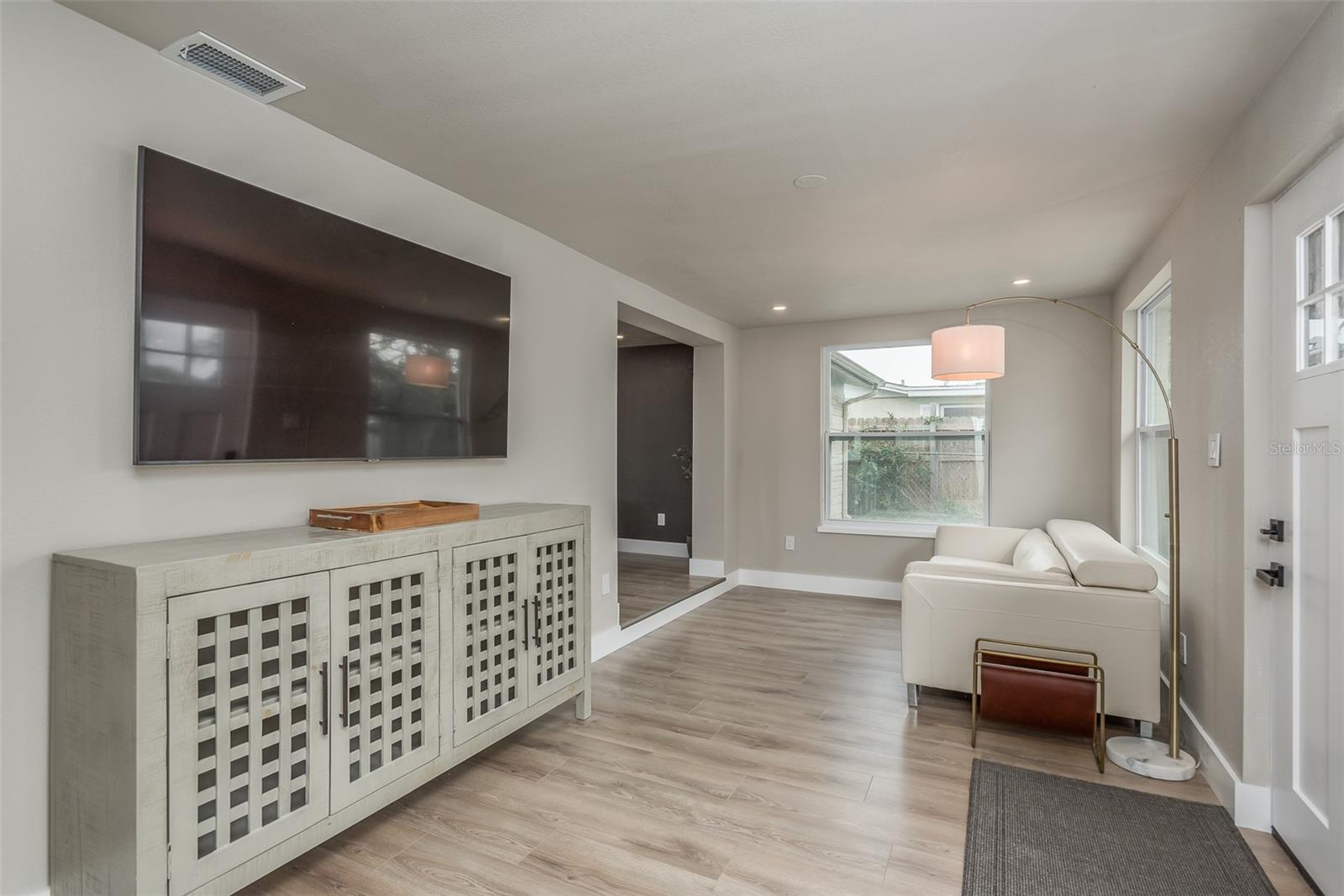 Residential Lease in HOLIDAY 5