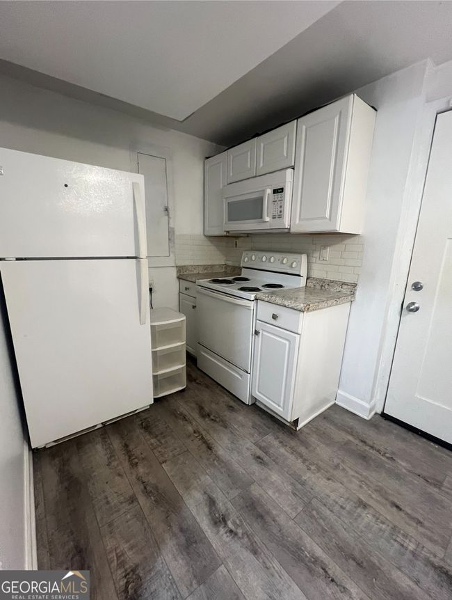 3990 Admiral Dr, House other with 4 bedrooms, 3 bathrooms and null parking in Chamblee GA | Image 24
