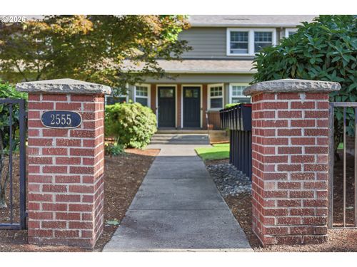 10-2555 Nw Savier St, Portland, OR, 97210 | Card Image