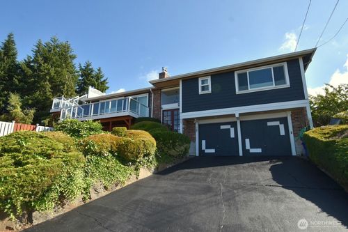 849 Poplar Way, Edmonds, WA, 98020-6684 | Card Image