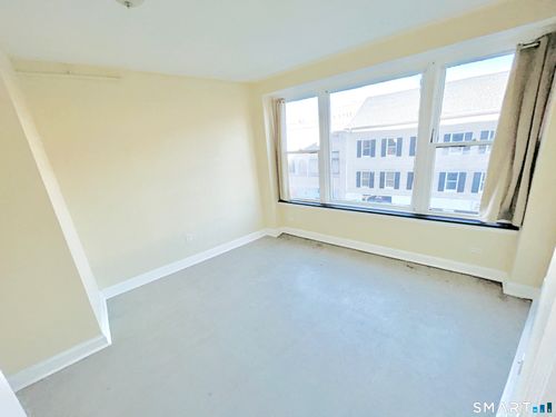 2b-77 Bank St, Waterbury, CT, 06702-2209 | Card Image