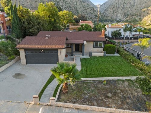 13852 Tucker Ave, Sylmar, CA, 91342-1926 | Card Image