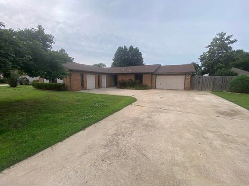 208 Ada Dr, Trumann, AR, 72472-1100 | Card Image