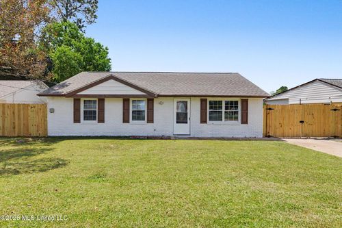 15509 Orleans Dr, Biloxi, MS, 39532-4033 | Card Image