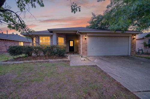 1016 Halifax Ln, Forney, TX, 75126-6494 | Card Image