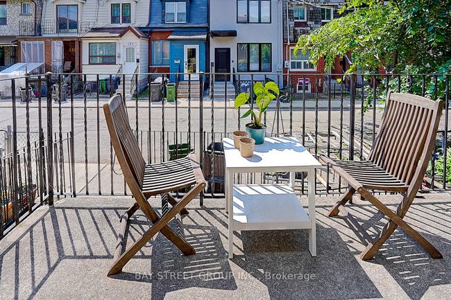 144 Wolseley St, House attached with 7 bedrooms, 3 bathrooms and null parking in Toronto ON | Image 11