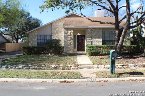 5711 Larkdale Dr, San Antonio, TX, 78233-5015 | Card Image