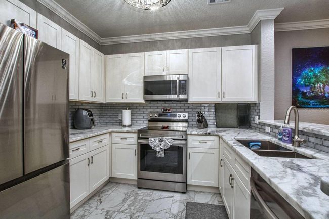 UNIT-3304 - 8010 Tuscany Way, Condo with 3 bedrooms, 2 bathrooms and null parking in DAVENPORT FL | Image 4