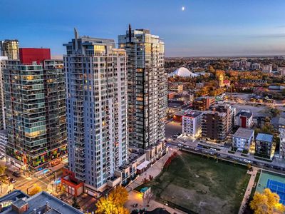 1801 - 215 13 Ave Sw, Condo with 2 bedrooms, 2 bathrooms and 1 parking in Calgary AB | Image 2