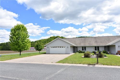 101 Baileyville Ct, Knapp, WI, 54749-5002 | Card Image