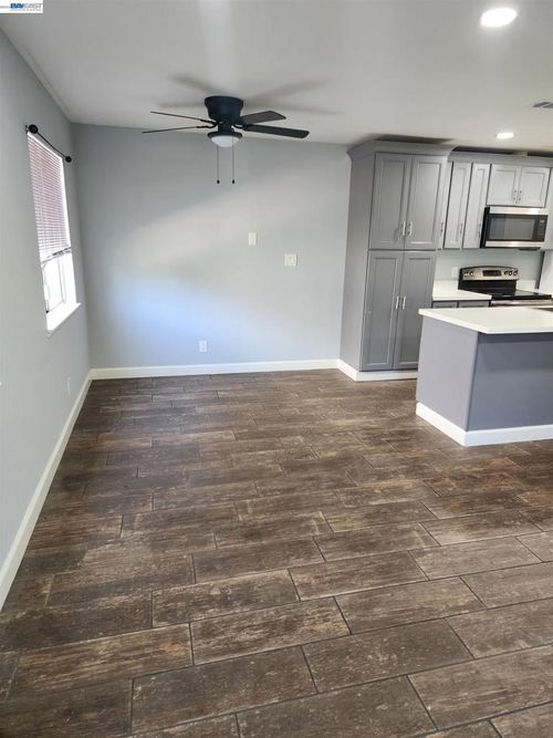 4985 N Holt Ave, Fresno, CA, 93705 | Card Image