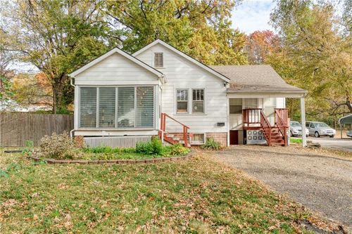 9100 E 69th Ter, Raytown, MO, 64133-5713 | Card Image