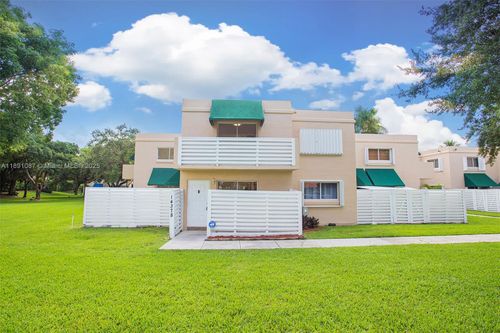 14378 96th Ter, Miami, FL, 33186-8851 | Card Image