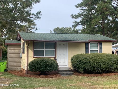 106 N First Ave, New Bern, NC, 28560-2825 | Card Image