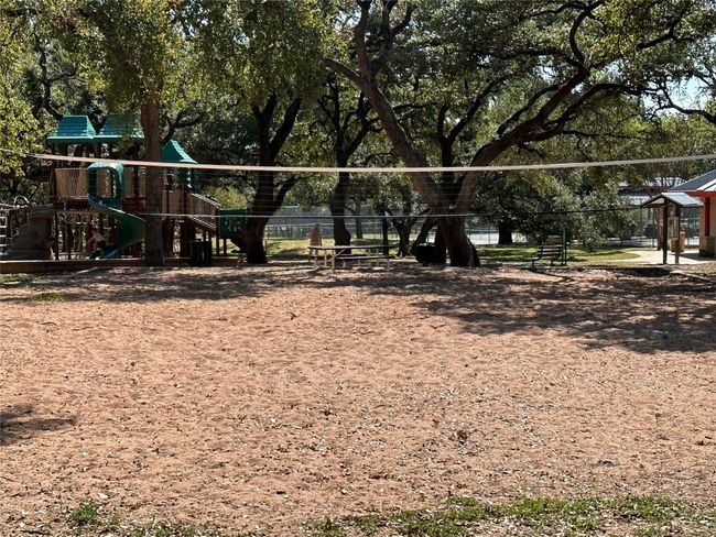 9001 Bubbling Springs Trl, House other with 4 bedrooms, 2 bathrooms and 4 parking in Austin TX | Image 32