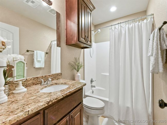305 Hidden Path, House other with 3 bedrooms, 2 bathrooms and null parking in Ardmore OK | Image 18