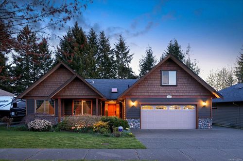 2407 Tutor Dr, Comox, BC, V9M0A7 | Card Image