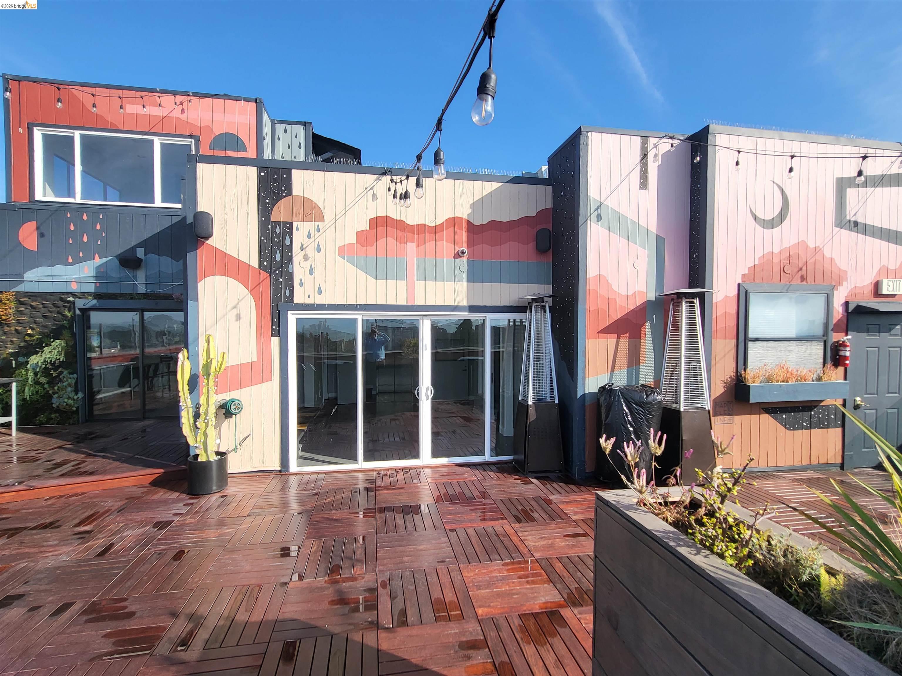 Commercial Lease in Oakland