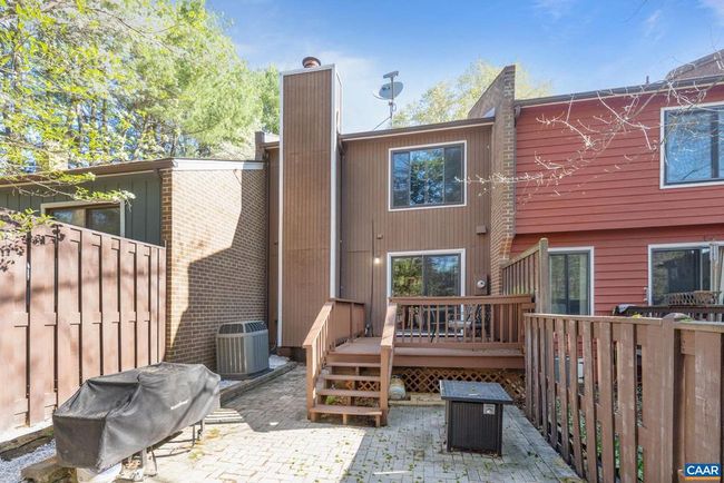 958 Sutton Ct, Townhouse with 2 bedrooms, 2 bathrooms and null parking in CHARLOTTESVILLE VA | Image 23