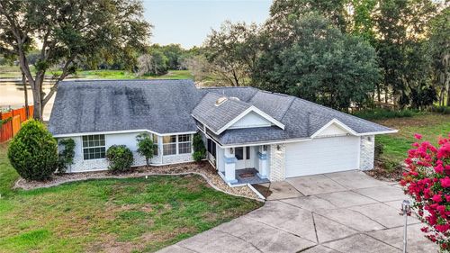 302 E Mirror Lake Dr, FRUITLAND PARK, FL, 34731-3248 | Card Image