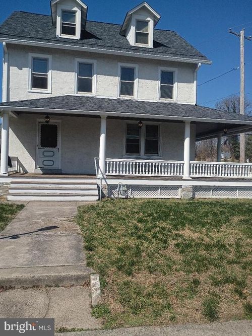 45 W Pennsylvania Ave, DOWNINGTOWN, PA, 19335-2639 | Card Image