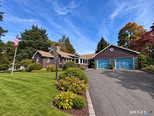 22 Southview Rd, New Fairfield, CT, 06812-2910 | Card Image