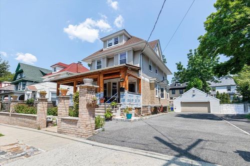 315 Seneca Ave, Mount Vernon, NY, 10553-1726 | Card Image