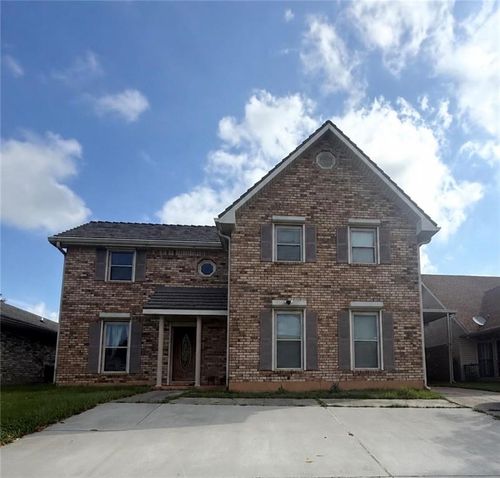 111 Intrepid Dr, Slidell, LA, 70458-9150 | Card Image