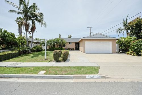 1211 Groton, Anaheim, CA, 92801 | Card Image