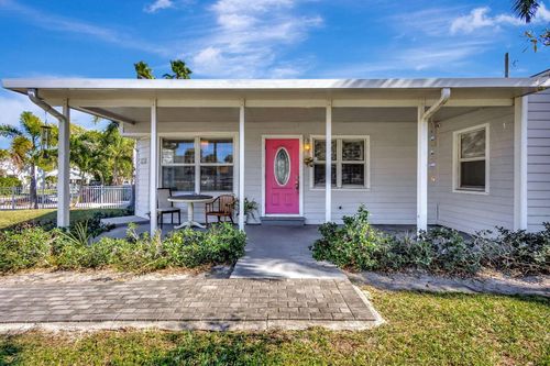 736 Rockland Dr, West Palm Beach, FL, 33405-3740 | Card Image