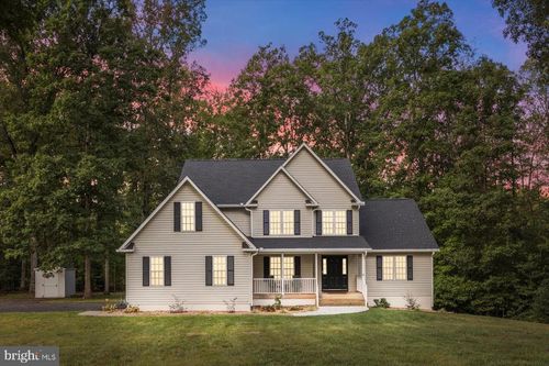 201 Fleeter St, MINERAL, VA, 23117-4888 | Card Image