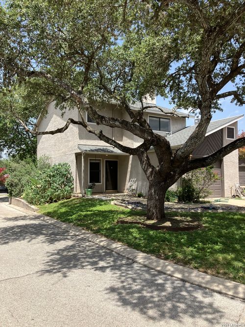 8702 Stream Cir, San Antonio, TX, 78250-5940 | Card Image